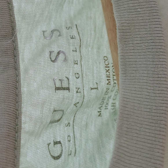 Guess tee shirt - Picture 2 of 2